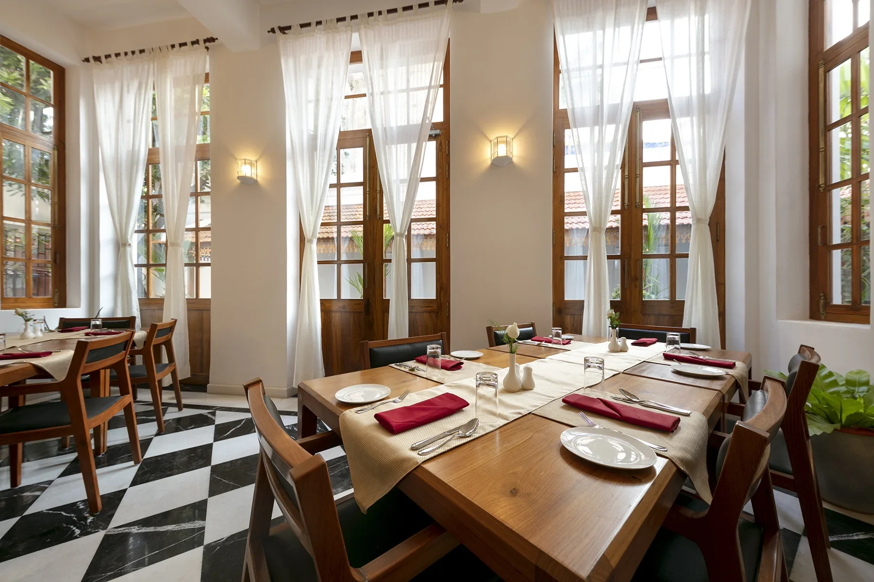 DINE AT MIRA at Grand Hotel D’Europe