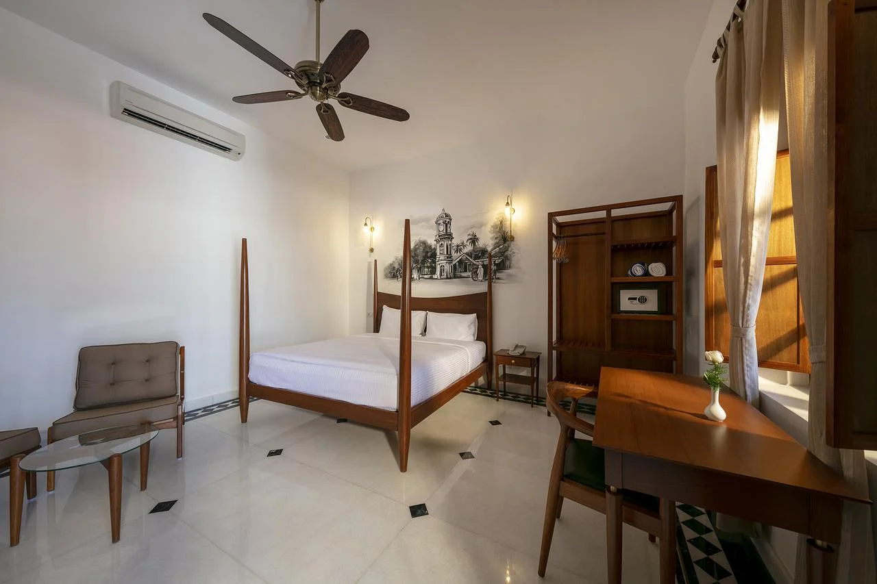 Heritage King — second room view